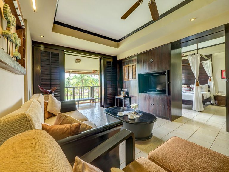 Nirwana Resort Hotel - Suite Living Area