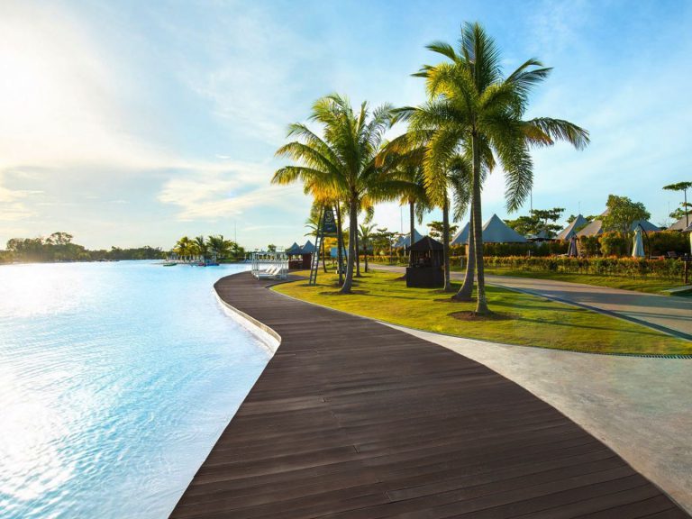 Natra Bintan - Lagoon Sidewalk