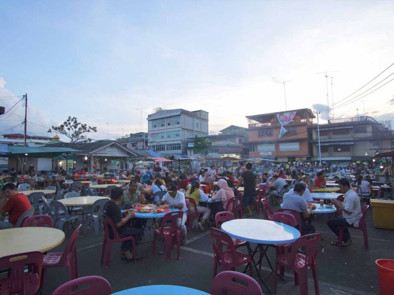 Bintan Akau Potong Lembu Night Market