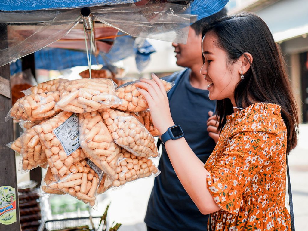 Explore Tanjung Pinang traditional market