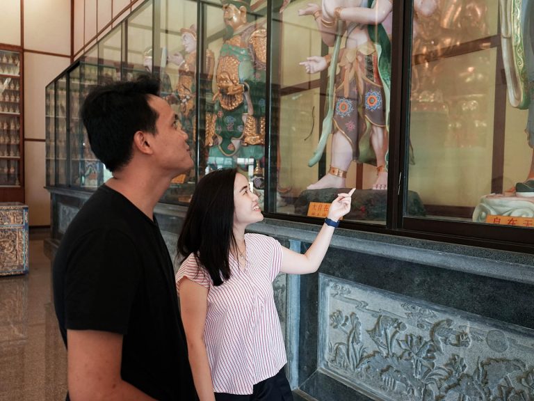 tour vihara avalokitesvara tanjung pinang