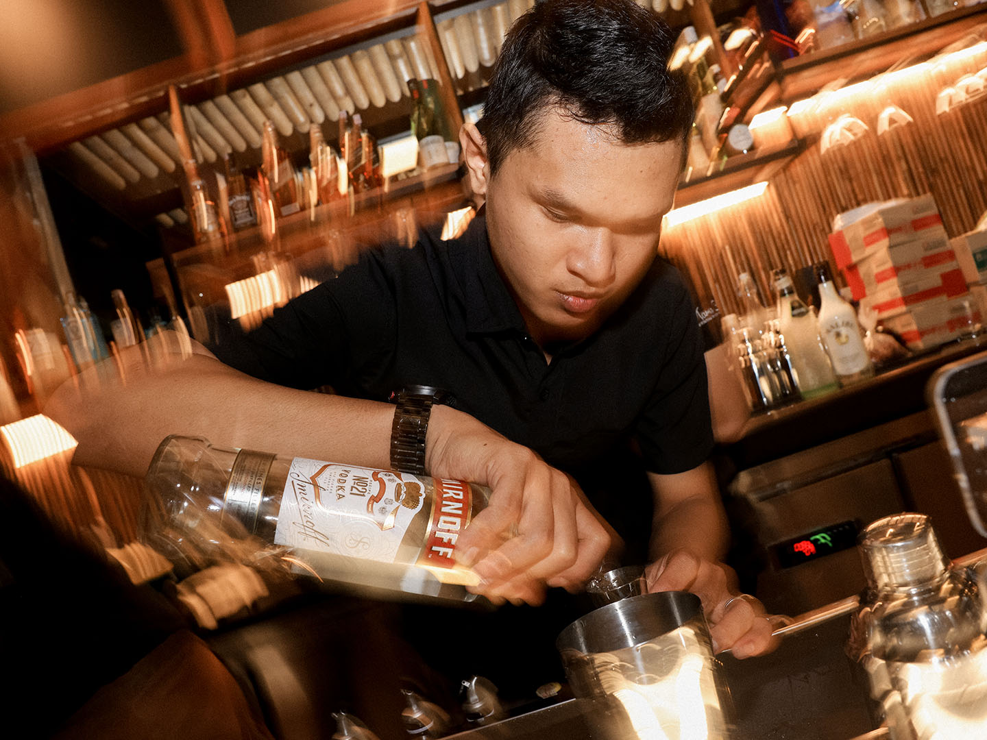 Bartender mixed action at Tidal Bar event