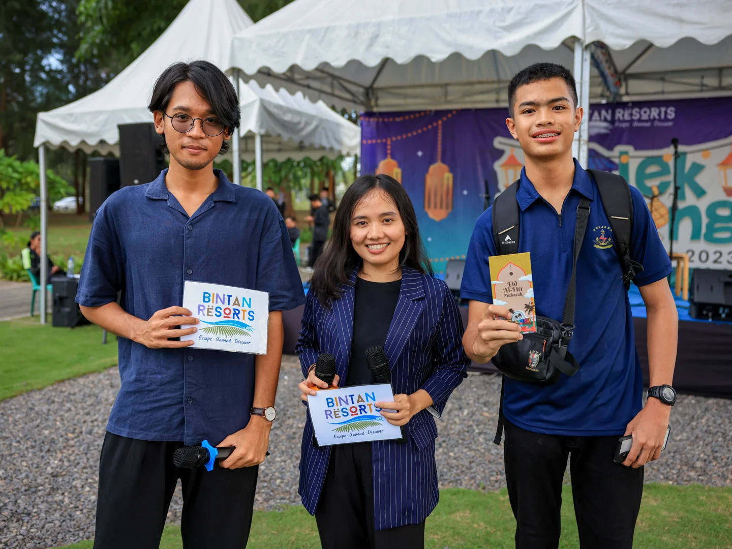 Giveaway winner at Balek Kampong festival