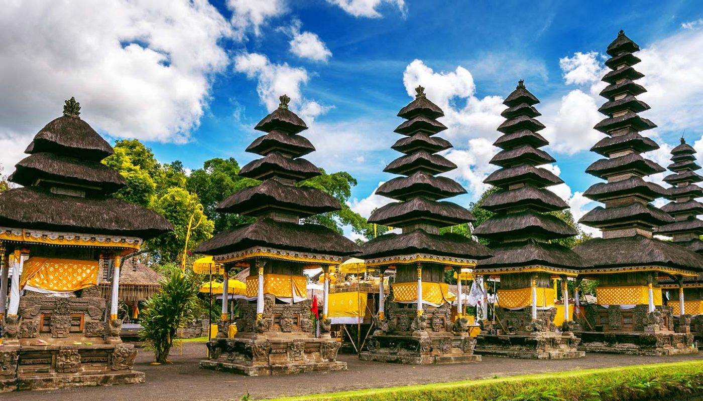 Preparing NYepi Day at Pura Taman Ayun Bali